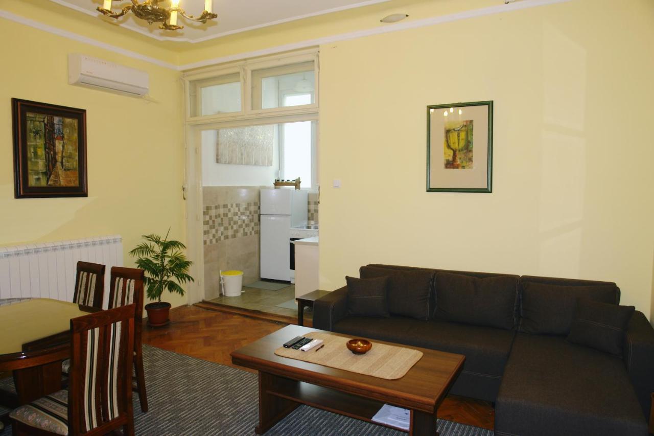 Tasmajdan Apartment