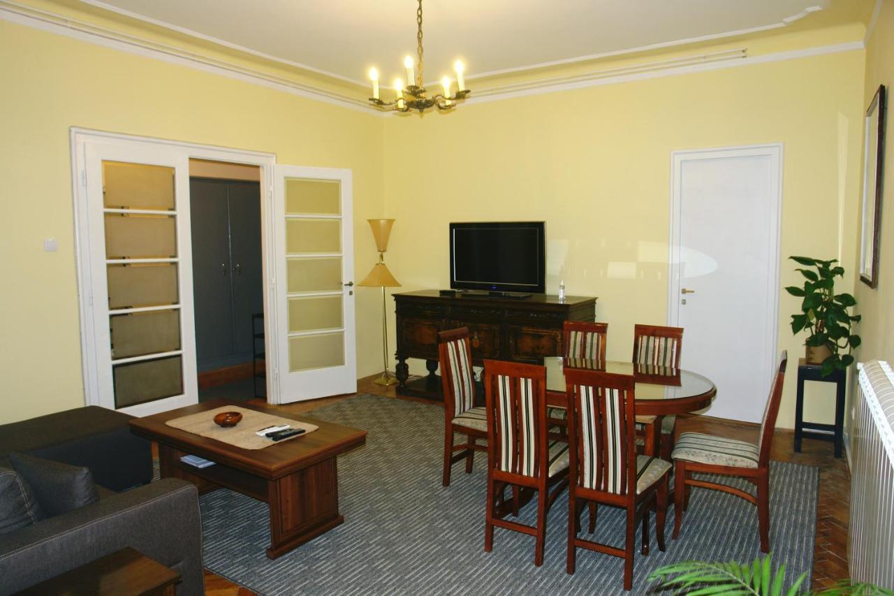 Tasmajdan Apartment